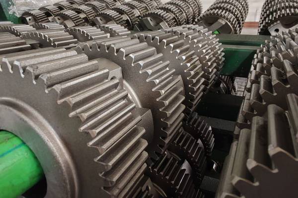 精密齿轮轴的精度等级与国际标准解读