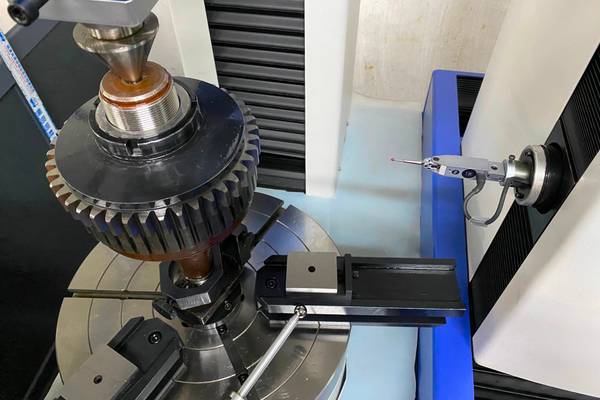 挖掘机回转立轴技术创新：晋江华齿攻克重载工况难题